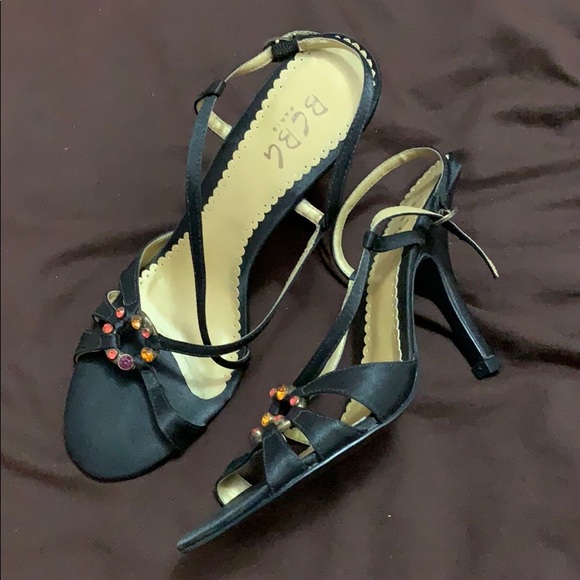 BCBG Paris shoes - Picture 2 of 5